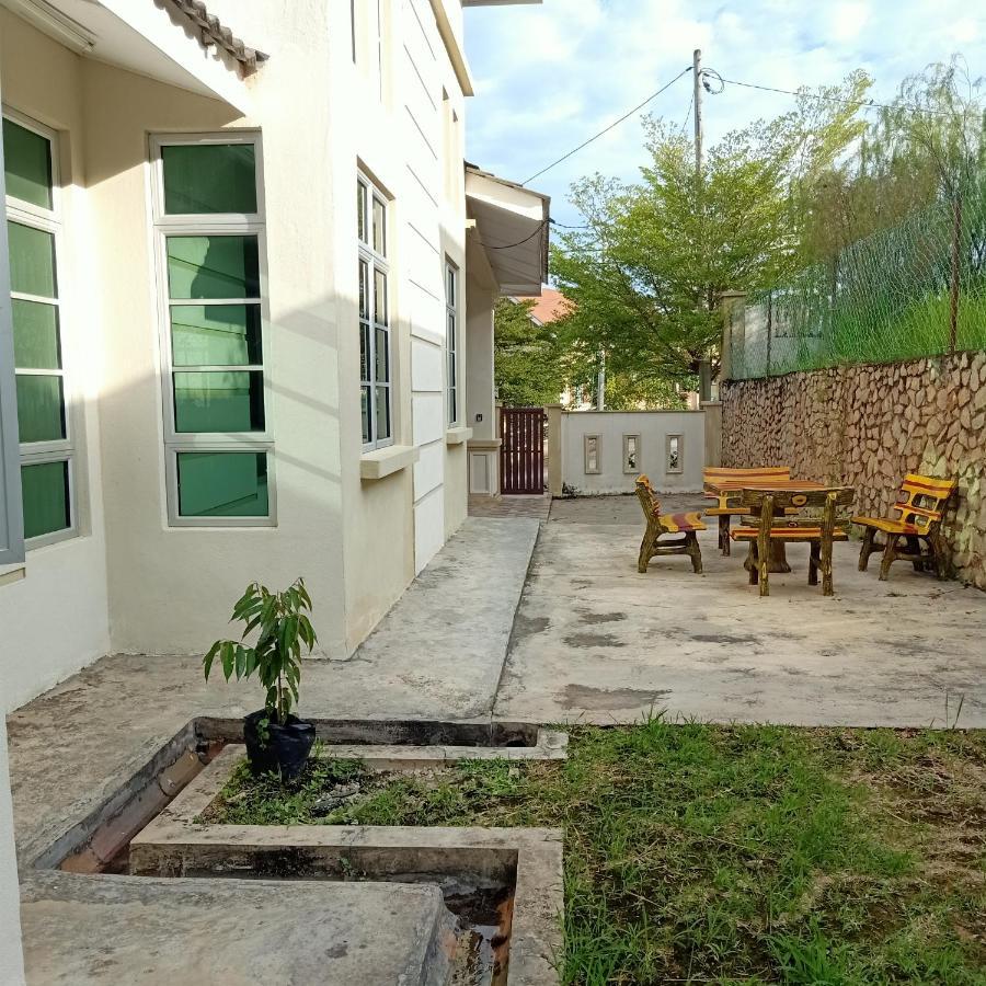 Gambang Homestay Banglomuslim Куантан Екстер'єр фото